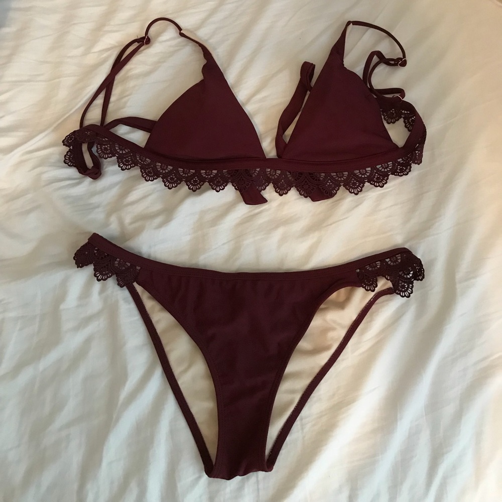 Perfect Kendall & Kylie bikini set for the summer!
